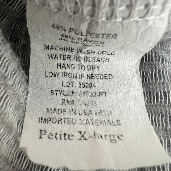 Tiffany & Grey Short Sleeve Ribbed Gray Top Women's Size XL Petite - Picture 9 of 11